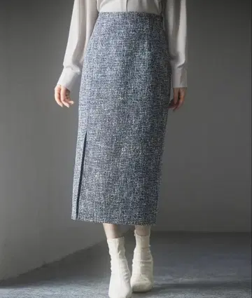 슬릿 라메 트위드 스커트