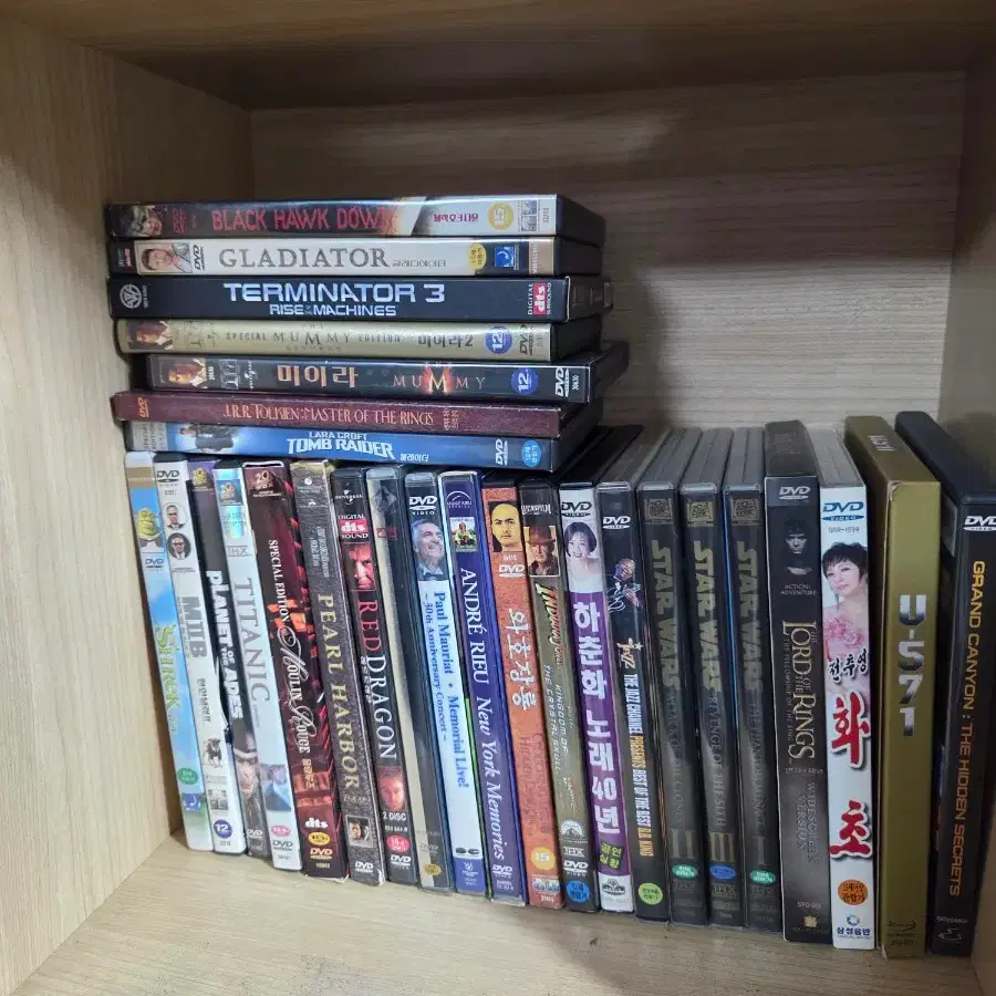 DVD Movie Collection (Lord of the Rings, Clint Eastwood, etc.) on Bunjang  Global Site., image size:900x900