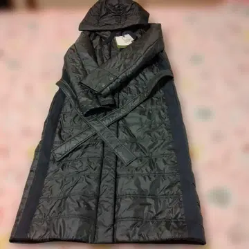 마렐라 흑백 컬렉션 다운 코트