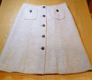 AMACA 헤링본 무늬 미디 스커트