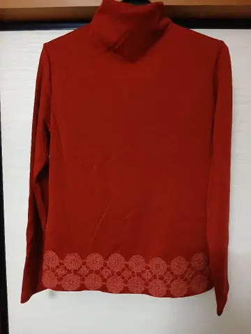 유키코 하나이 밑단 모티브 울 상의