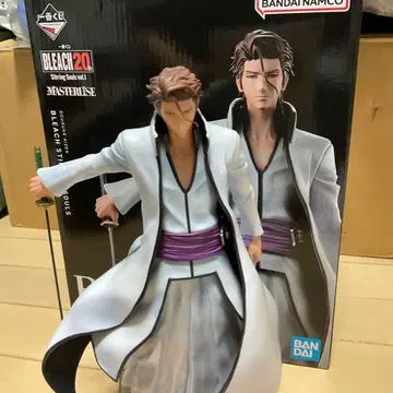 BLEACH 제일복권 아이젠 소스케 피규어