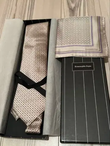 Ermenegildo Zegna 넥타이 손수건 세트