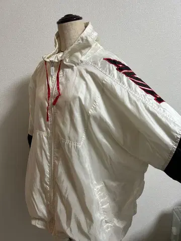 나일론 자켓 후드 부착 화이트/블랙