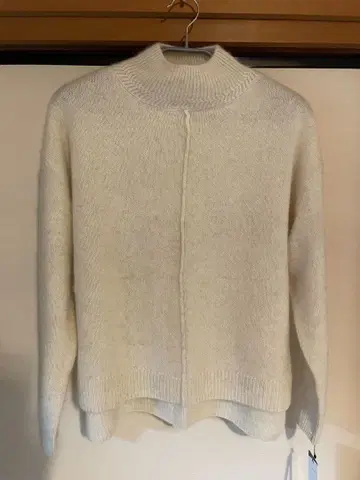 Donnez-Moi 스웨터