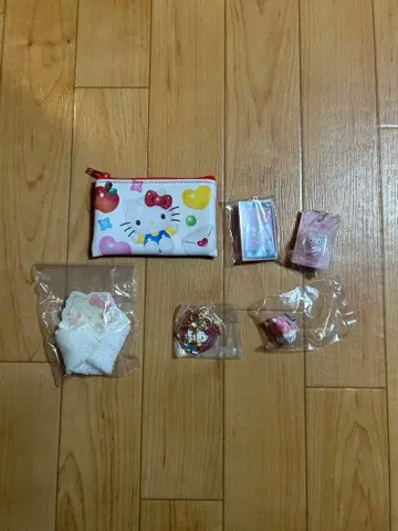 산리오 헬로키티 패키지 미니어처 컬렉션 가챠 외 6점 세트