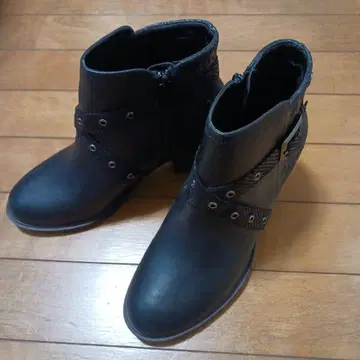 미사용 새상품 Desigual 여성용 38호 숏부츠