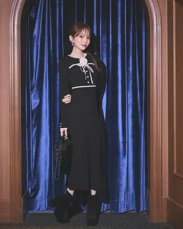 미셸 마카롱 플라워 니트 원피스