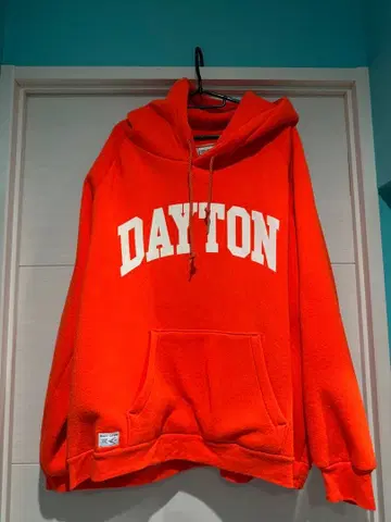 CHILL BUSTER 후드티