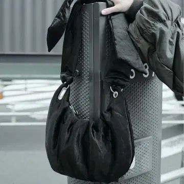 [ Ezick ] Many way 커브 숄더백