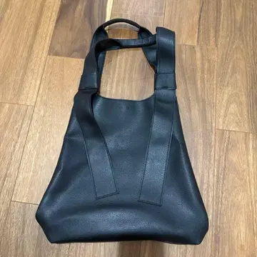 CLANE 블랙 가죽 토트백