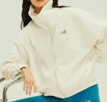 뉴발란스 폴리 플리스 풀 지퍼 자켓 여성용 M 사이즈
