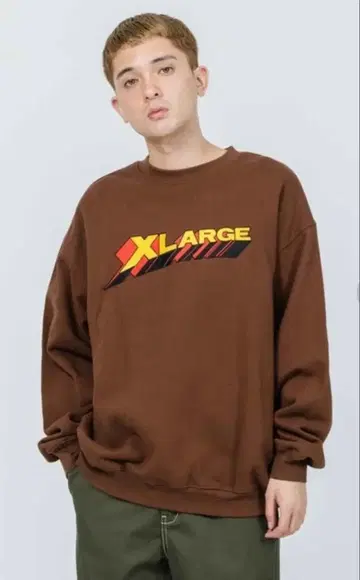 XLARGE 3D LOGO CREWNECK SWEAT
