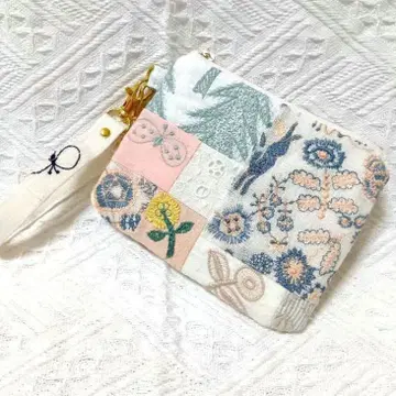 미나 페르호넨 핸드메이드 파우치 패치워크