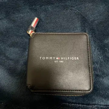 TOMMY HILFIGER 로고 스몰 지퍼 지갑
