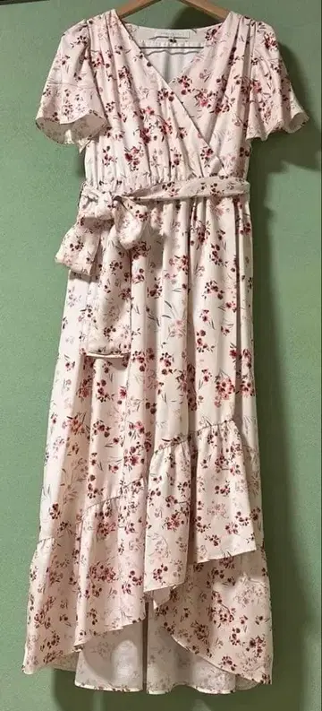 새상품급 Mercuryduo 맥시 드레스