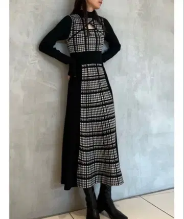 rienda 2WAY 롱 슬리브 하운드투스 체크 플레어 니트 원피스