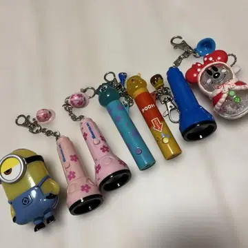 캐릭터 플래시 라이트형 키링 세트