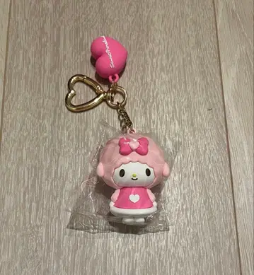 산리오 퓨로랜드 한정판 원 포인트 하트 퓨로 키링 피아노