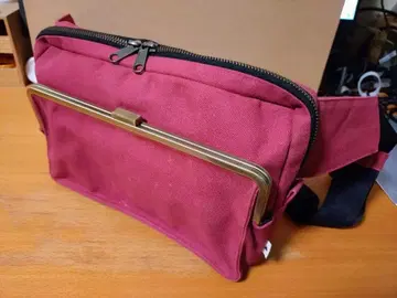 아야노코지(AYANOKOJI) 가로형 가마구치 바디백