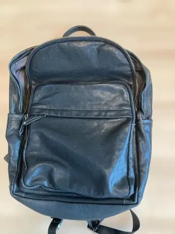 새상품급 Sharkborough 천연 가죽 백팩 블랙