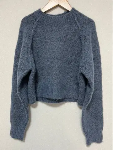 [ ZARA ] 톤 다운 블루 스웨터