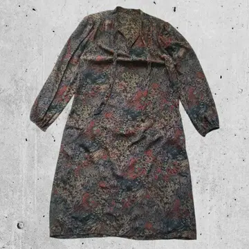 쇼와 레트로 올 패턴 원피스 보태니컬 무늬 다크 컬러 롱 기장 어깨 패드