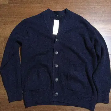 유니클로+J 프리미엄 라무 V넥 가디건