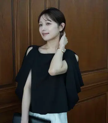 laubeblanc 드레이프 슬리브 벌룬 탑