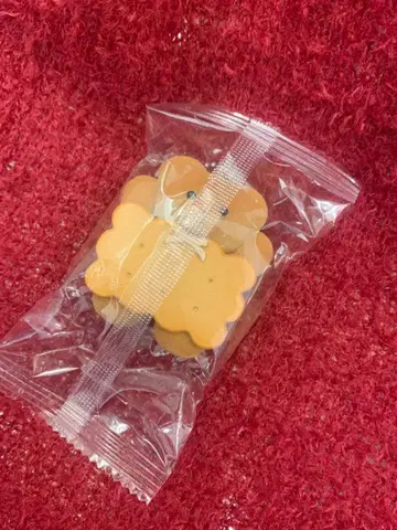 메이리 파라 마스코트 볼체인 버터 샌드 쿠키 가챠