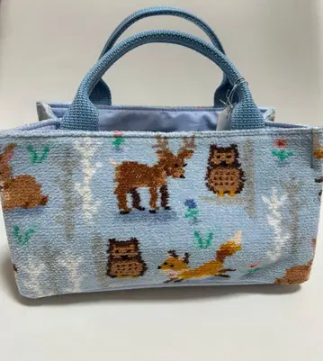 페이러 윈터 애니멀 침대 옆 바스켓 미사용 새상품