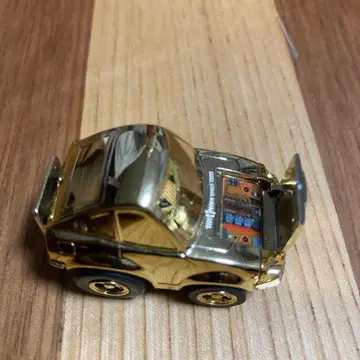 메탈릭 골드 미니카 1/64 페어레이디 Z