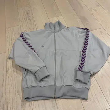 그레이 집업 자켓 보라색 스트라이프