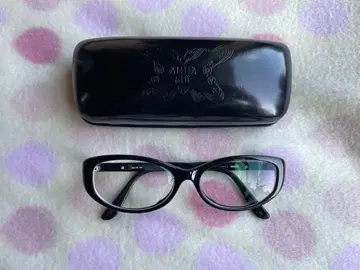 안나수이 셀 프레임 안경 케이스 포함