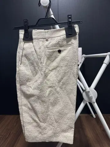 UNTITLED 아이보리 숏팬츠