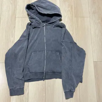 ZARA 크롭 지퍼 후드티