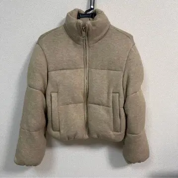 새상품급 zara 니트 퍼프 자켓 골든 브라운 XS 다운 아우터
