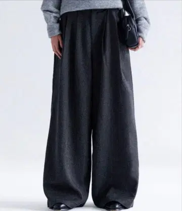 SINSS 3Tuck wide straight slacks