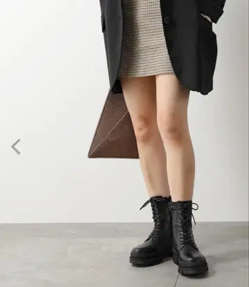 REMME 가죽 숏부츠 블랙