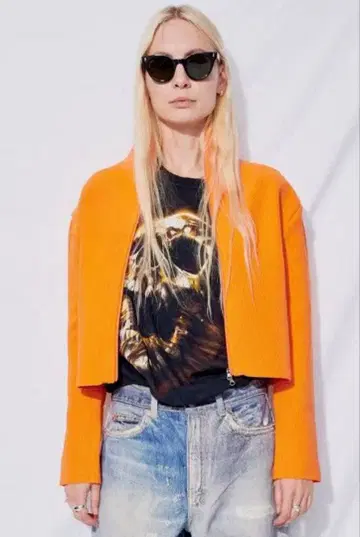 AMOMENTO/아모멘토 오렌지 폴리에스테르 가디건