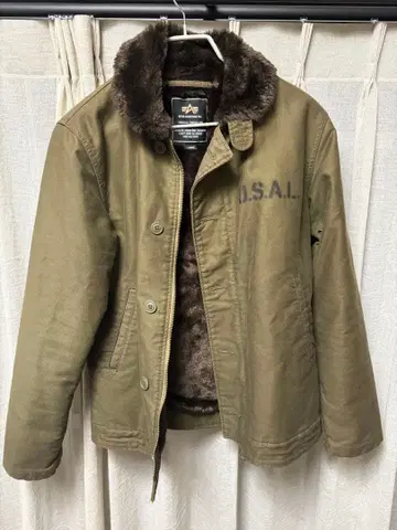 알파 N-1 덱 자켓 퍼 포함 밀리터리 자켓