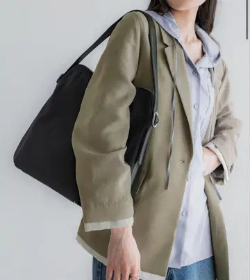 가격 인하 불가 [ 새상품급 ] 크루 레 나일론 가죽 숄더백 블랙