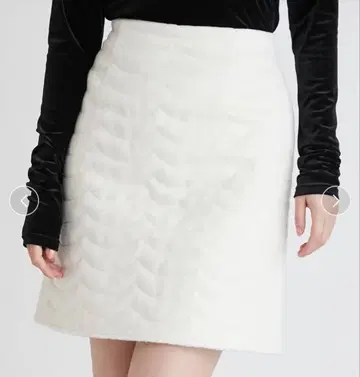 셀포드 퀼팅 울 사다리꼴 스커트