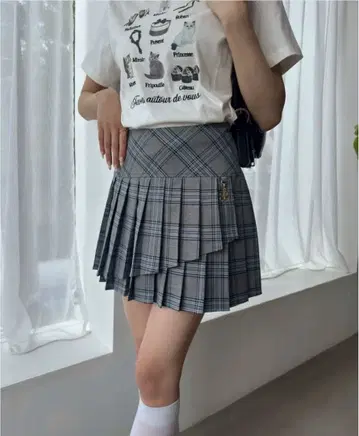 참 포함 언밸런스 헴 플리츠 스커트