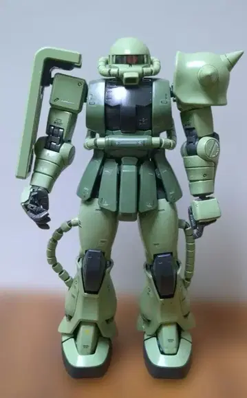 건담 완성품 자쿠 정크