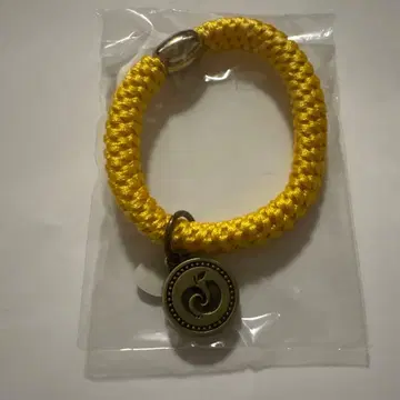 미세스 그린애플 바벨의 탑 옐로우 컬러 나일론 팔찌 메달 포함