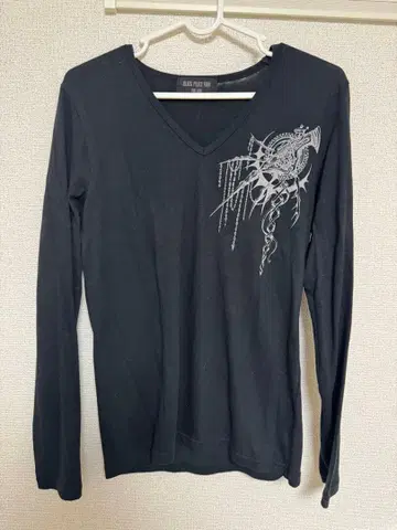 V넥 티셔츠 블랙피스나우 포맨