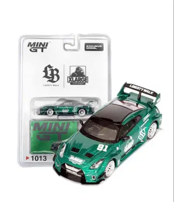 XLARGE x LIBERTY WALK MINI GT 1/64