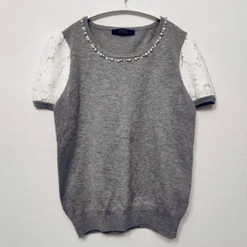 PPC M 새상품급 비쥬 달린 반팔 상의