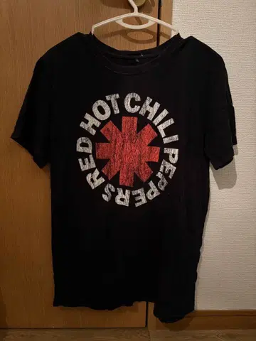 레드 핫 칠리 페퍼스 T셔츠